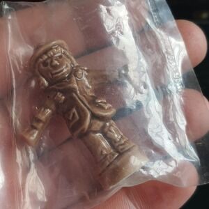 Wade's Whimsies Scarecrow Sept. Figurine Made In England Rose Tea Mini Scarecrow